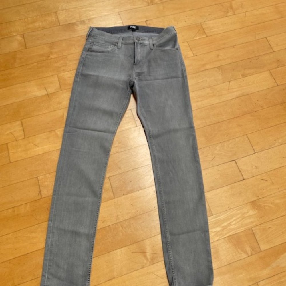 PAIGE CROFT  32 - LIGHT GREY JEANS - NEVER WORN